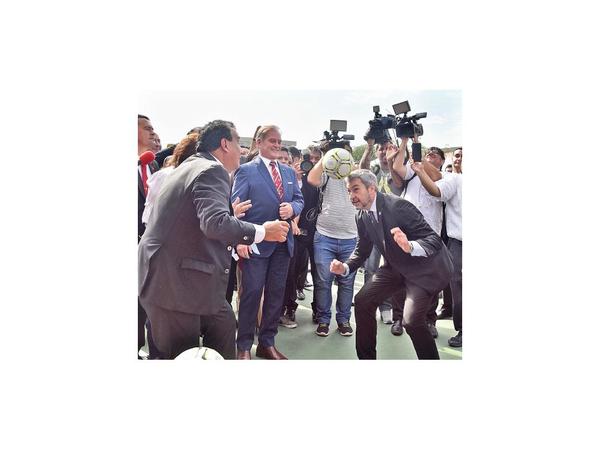 Según Mario Abdo, no hubo golpe en Bolivia porque Evo renunció
