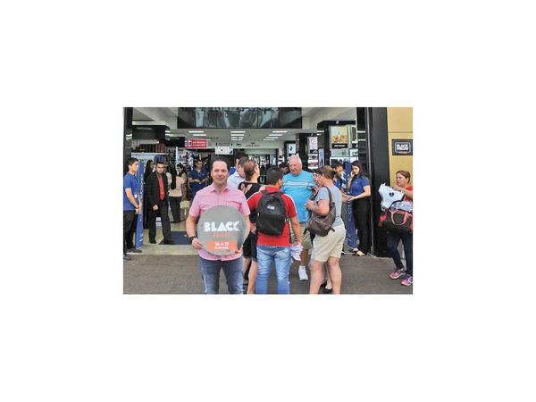 Black Friday: Tiendas aseguran una gran fiesta de descuento