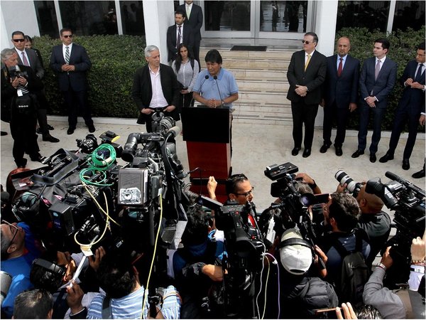 Evo Morales: Se consumó el "golpe más nefasto" con Jeanine Áñez