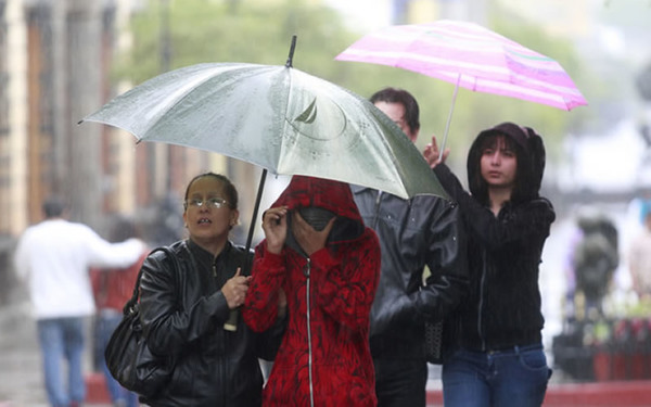 Anuncian lluvias y tormentas en todo el país