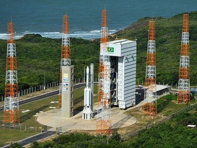 Acuerdan que que EEUU lance cohetes desde Amazonía brasileña