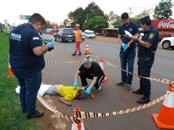 Peatón muere atropellado por una moto