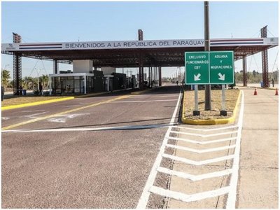 Funcionarios de Migraciones serán desvinculados tras cobro indebido de multa