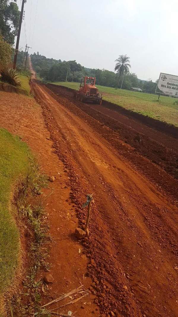 Vecinos exigen asfalto en km 12 Acaray y la obra es declarada de interés departamental