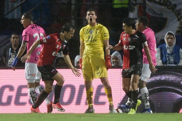 ¿El arquero de Independiente del Valle estaba mal incluido? - Fútbol - ABC Color