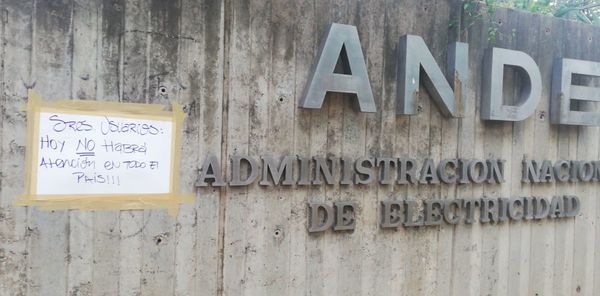 ANDE: Reclaman contra recorte y no habrá atención en todo el país