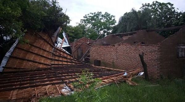 Temporal destruyó varias viviendas en Ñeembucú - Nacionales - ABC Color