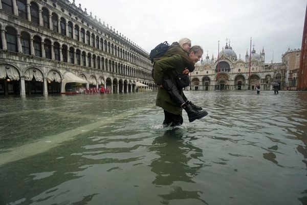 Venecia sufre una inundación  “apocalíptica”  - Mundo - ABC Color