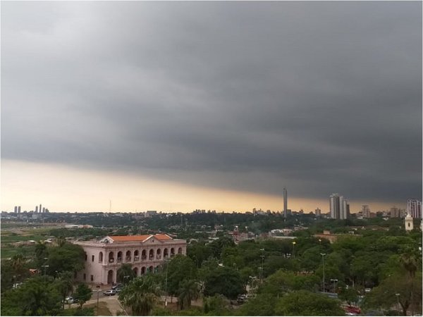 Siete departamentos bajo alerta de lluvias y tormentas eléctricas