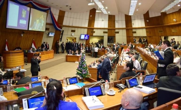 HOY / Recortes en Diputados: “Venimos siendo ejemplos para otras instituciones”