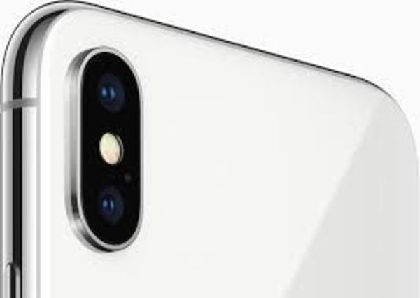 Facebook alerta de un fallo que activa la cámara del iPhone sin permiso - Tecnología - ABC Color