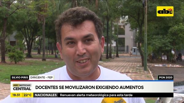 Docentes se movilizaron exigiendo aumentos - ABC Noticias - ABC Color