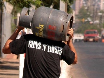 Liberan cargas de gas de Bolivia y vuelve la calma