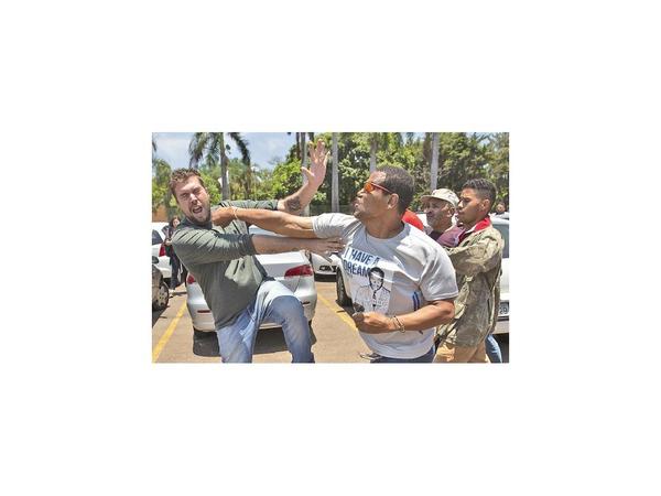 Partidarios de Guaidó tomaron por 13 horas Embajada en Brasil