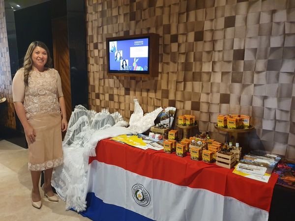 “Cásate en Paraguay” en congreso mexicano