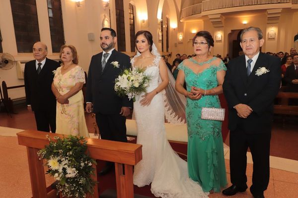 La boda de Rossana y Arnaldo