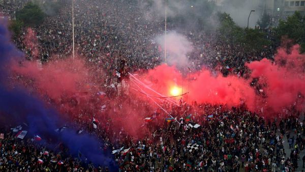 UE llama a Santiago a “atender” demandas del pueblo chileno