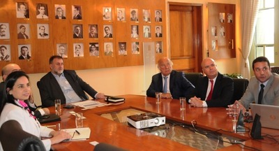 Presentan un proyecto para mejorar la navegabilidad del río Paraguay » Ñanduti