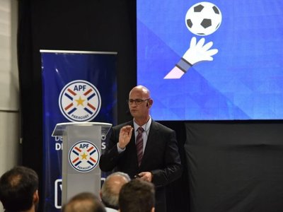Carlos Torres no sigue en la APF