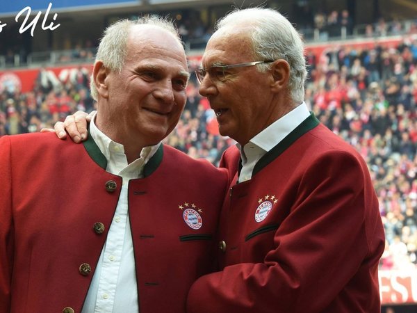 Uli Hoeness deja la presidencia del Bayern Múnich