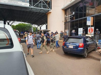 Paraguay expulsa a supuesto líder del Comando Vermelho
