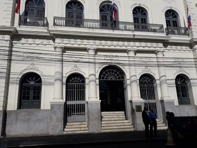 Concurso Cancillería: Docente cuestiona eliminación de Geografía Económica ante aplazo masivo - La Primera Mañana - ABC Color