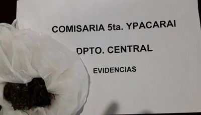 Detienen a malabarista en Ypacaraí por tener marihuana - Nacionales - ABC Color