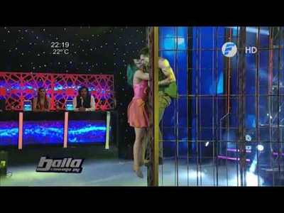 Emocionante presentación de Kassandra Frutos