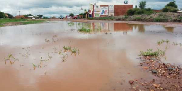 Obras mal hechas y a paso de tortuga, provocan inundaciones a vecinos | Radio Regional 660 AM