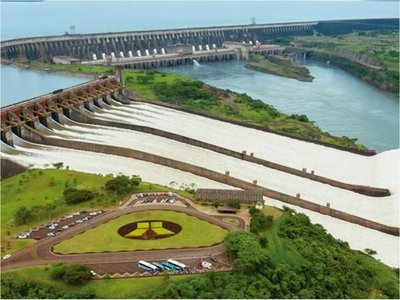 Piden a Itaipú castigar acoso a funcionarias
