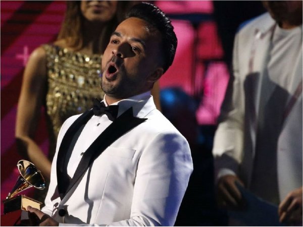 Figuras de la música latina recaudan fondos en Latin Grammy contra párkinson