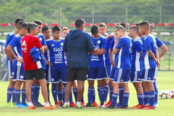 La Albirrojita Sub 15 sigue sus trabajos - Fútbol - ABC Color