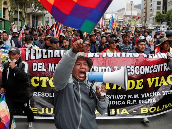 Gobierno interino inicia diálogo con partido de Evo para pacificar Bolivia