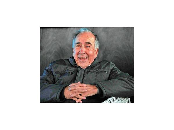 Premio Cervantes 2019 es otorgado a poeta catalán