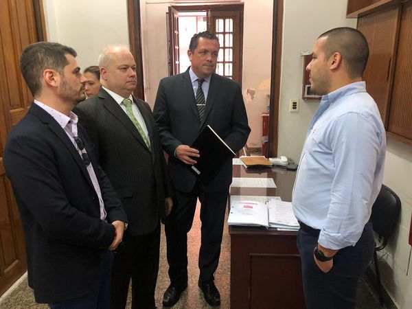 Amplían denuncia contra jueces