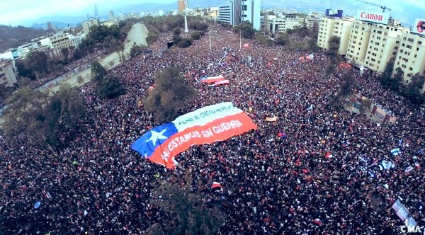 Congreso de Chile acuerda plebiscito para cambiar la Constitución