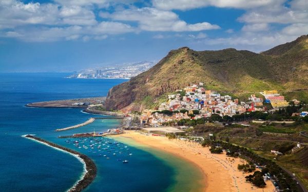 La ciudad del verano eterno de las Canarias