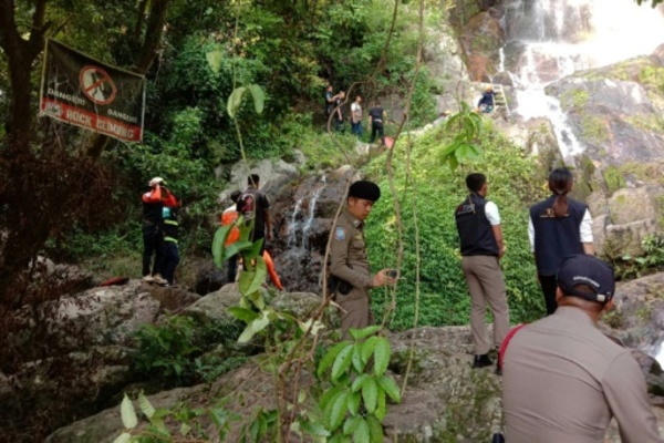 Otro turista fallece por una selfie tras caer por una cascada de Tailandia » Ñanduti