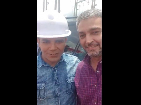 El venezolano Juan Guaidó purea por el saludo de Marito en Twitter