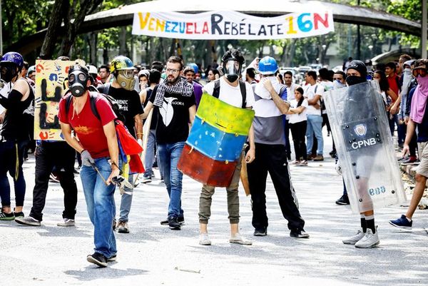 Venezolanos quieren seguir ejemplo boliviano - Internacionales - ABC Color