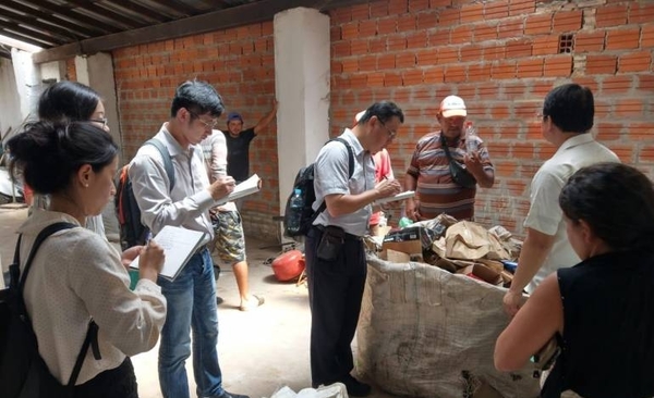HOY / Taiwaneses evalúan tratamiento de residuos sólidos en Paraguay