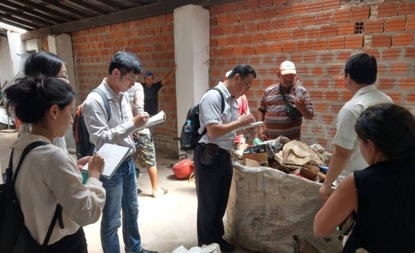 HOY / Taiwaneses evalúan tratamiento de residuos sólidos en Paraguay