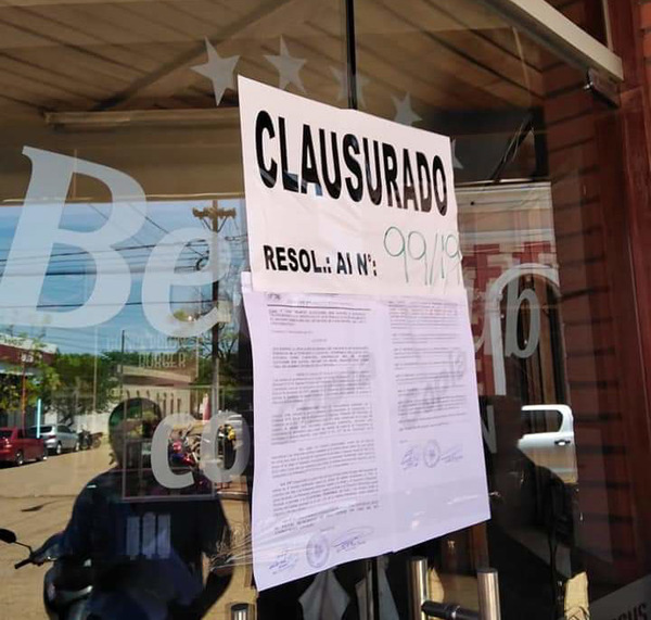Municipalidad clausura comercios en Concepción