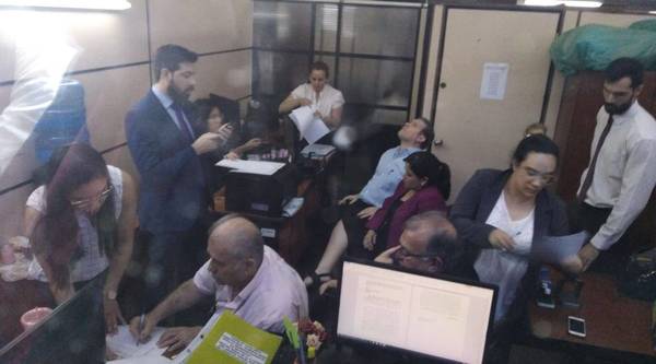 RGD y su hijo, se abstuvieron de declarar y aguardan imposición de medidas - ADN Paraguayo