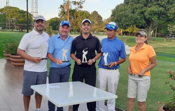 Cabral, Elizeche, González y Alfonso, ganan la Copa Desafío de golf