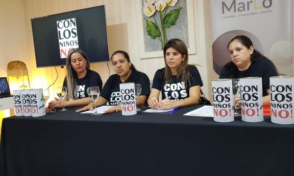 La organización “Con Los Niños No” lanzó su primera colecta