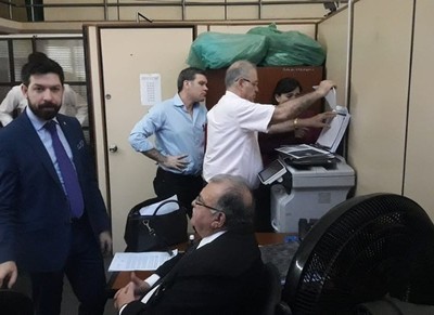 Juez decreta prisión preventiva para Ramón González Daher y su hijo