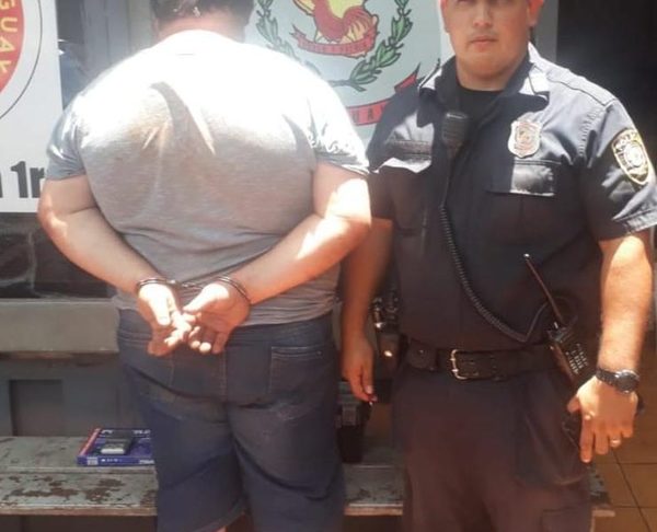 Detienen a hombre con droga en el microcentro de CDE