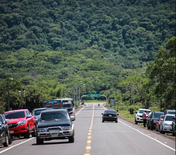 Inauguran ruta que beneficia a miles de productores en Paraguarí