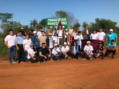 Peregrinan en homenaje a “la familia y el medio ambiente” - Nacionales - ABC Color